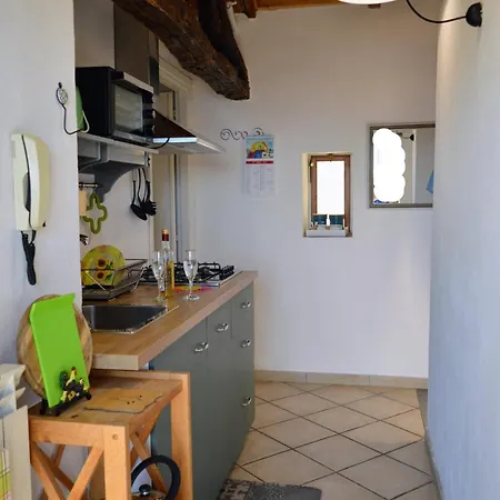 Lilli Apartamento *